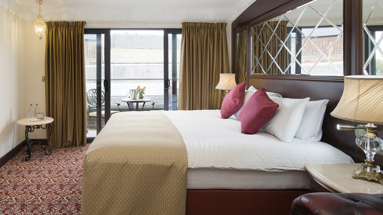 The George Street Hotel Oxford Extérieur photo A bedroom at the hotel