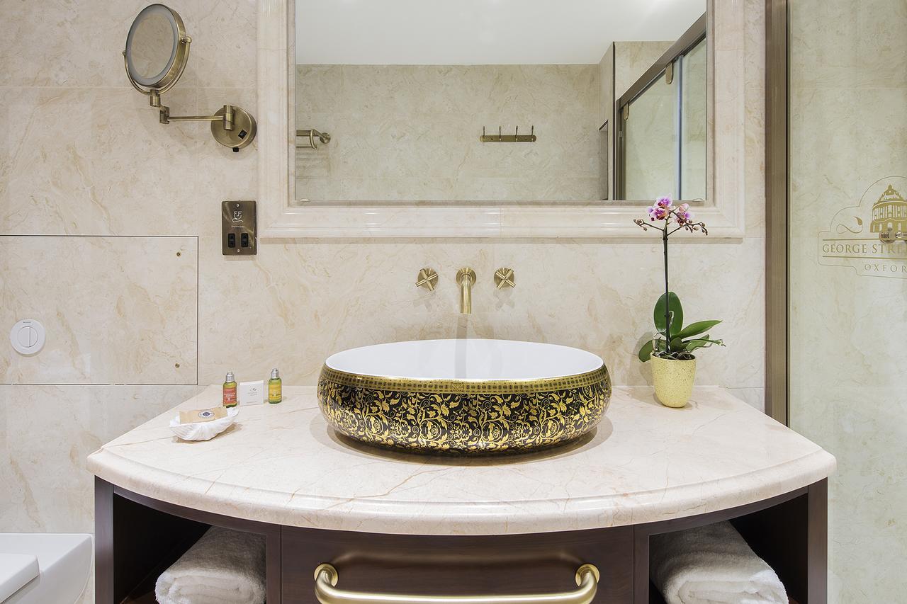 The George Street Hotel Oxford Extérieur photo Bathroom
