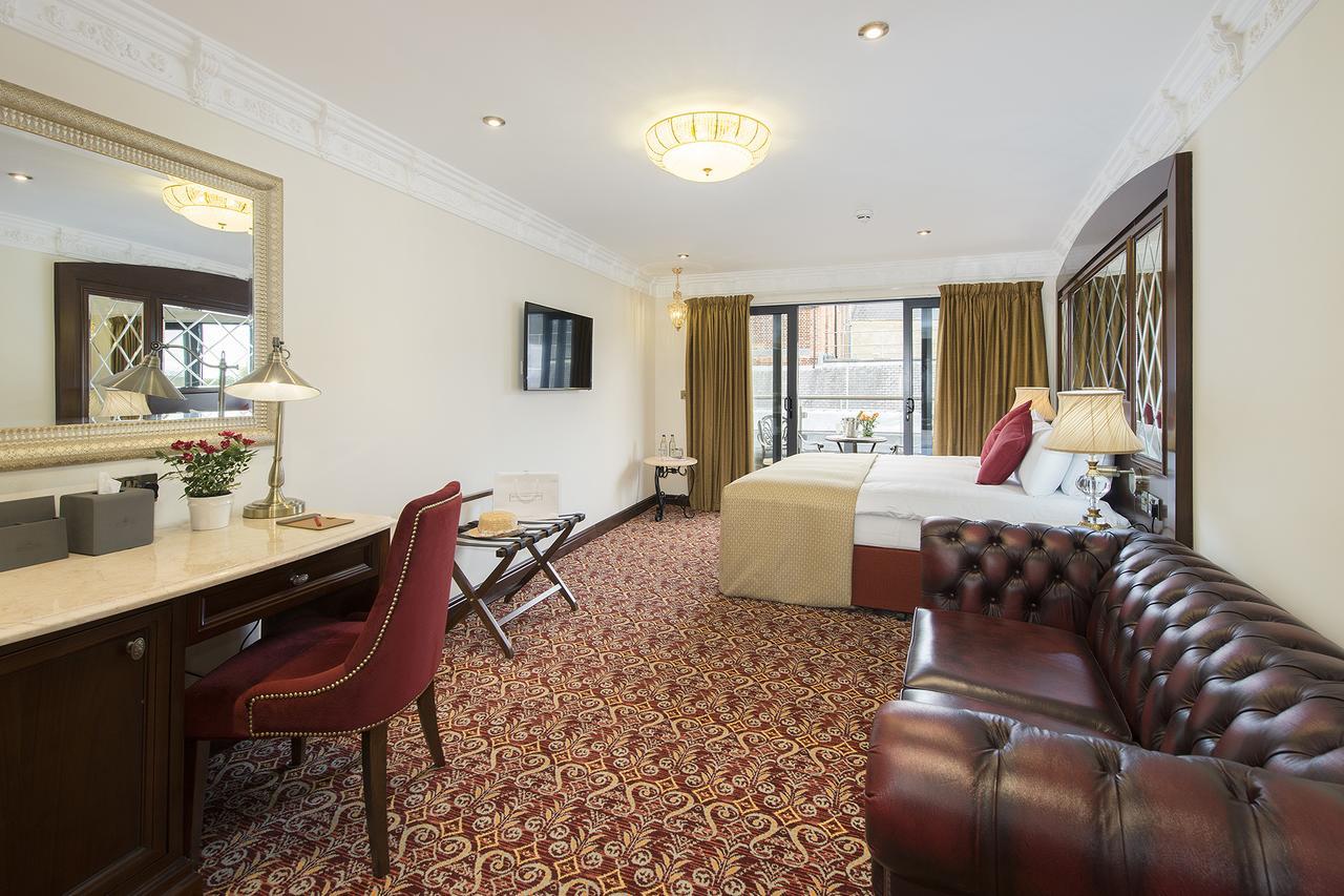 The George Street Hotel Oxford Extérieur photo A suite at the hotel