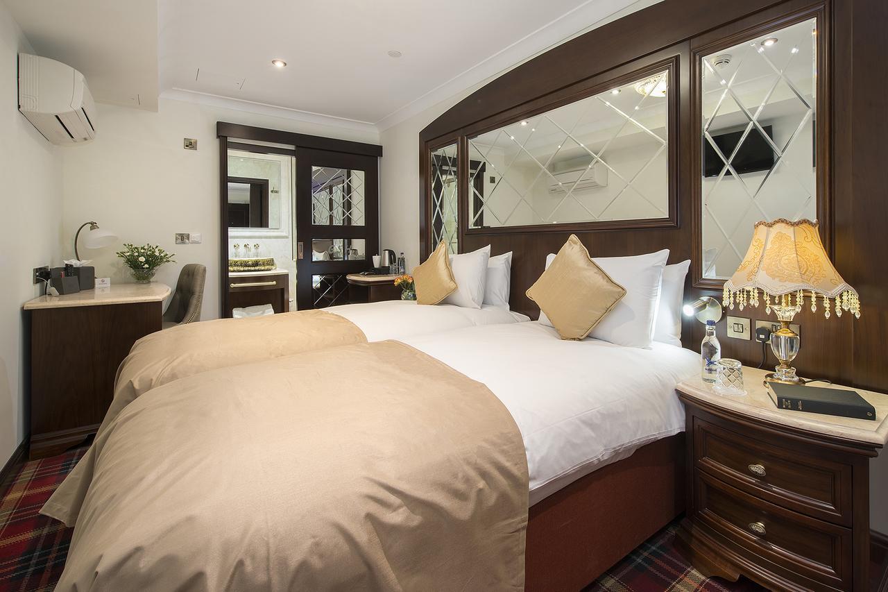 The George Street Hotel Oxford Extérieur photo A bedroom at the hotel